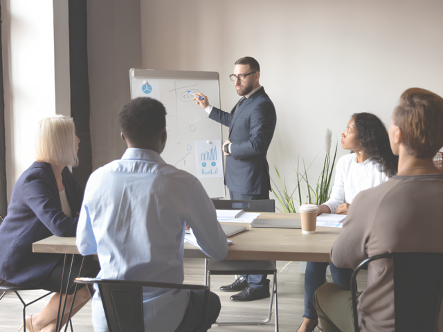Legrand Türkiye Grubu Sektör Profesyonellerine Yönelik Online Eğitimler Düzenliyor
