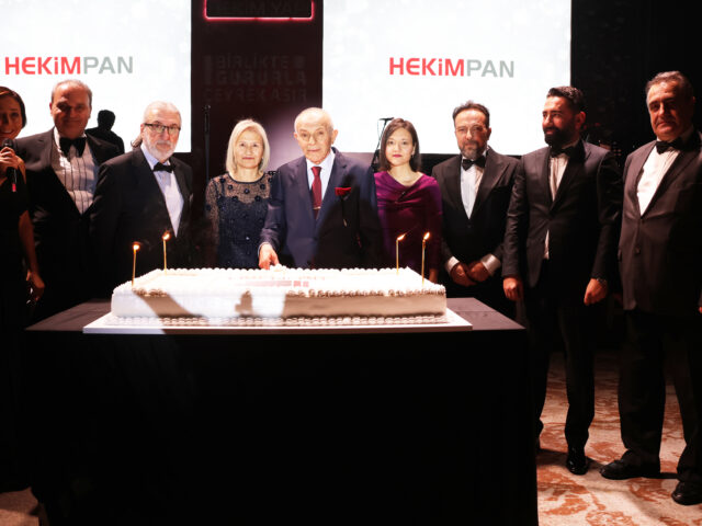 Hekim Yapı 25. Yılını Bayileriyle Kutladı