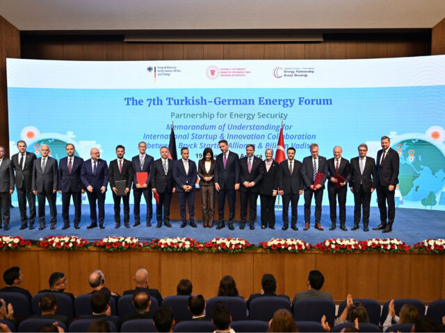 OYAK Çimento ve Pure Energy’den sürdürülebilir gelecek için stratejik ortaklık