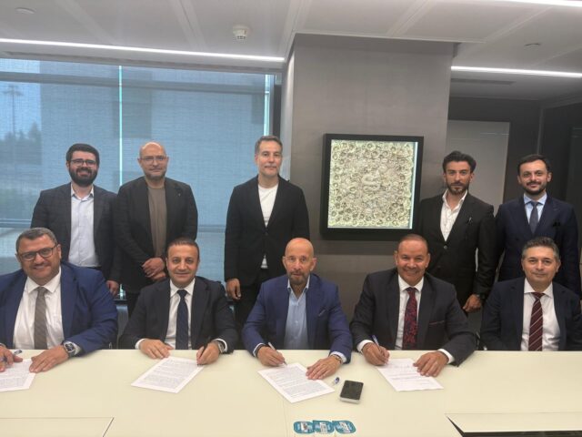 Luxera GYO, Veliefendi’de 10 Milyar TL’lik Proje İçin İmzaları Attı