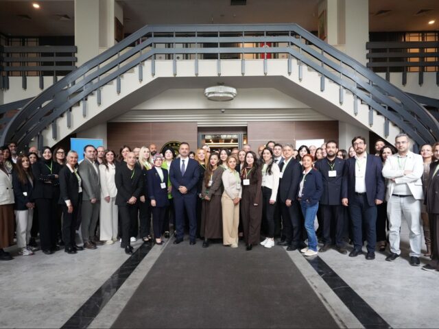 SAINT-GOBAIN STRATEJİK PARTNERLİĞİNDE COP31 BİNALAR VE ŞEHİRLER ÇALIŞTAYI GERÇEKLEŞTİRİLDİ