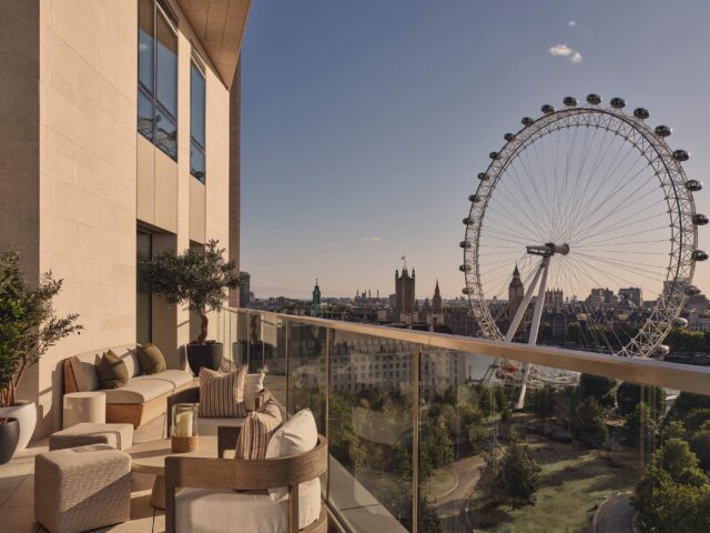 GÖKYÜZÜNDE BİR SIĞINAK:  LONDRA’NIN İKONİK SOUTH BANK BÖLGESİNDE PENTHOUSE YAŞAMINA YENİ BİR YORUM 